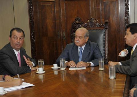 Ministro dos Transportes assegura investimentos de R$ 420 milhões